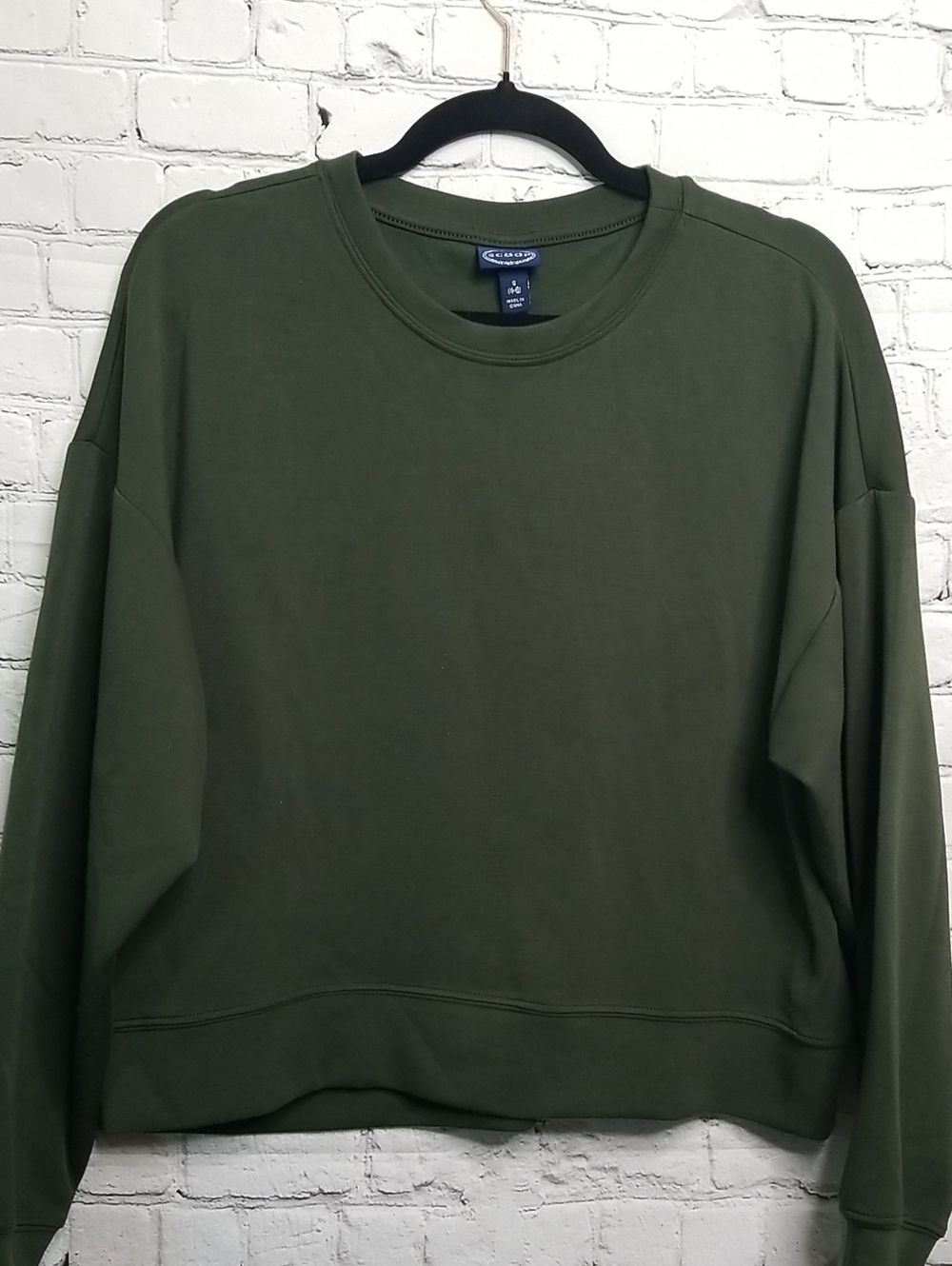 SCOOP Forest Green Scoop Neck Sweatshirt Size Small EUC